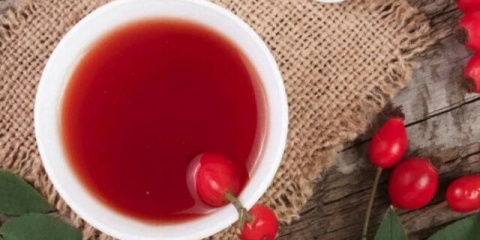 Sok od šipka: koristi i štete, kako napraviti kod kuće